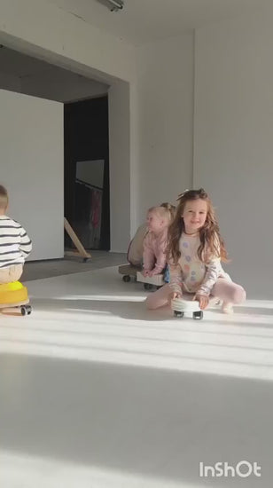 Mazais Sērfotājs Sērfa dēlis - Soft Rider Play on Wheels - video