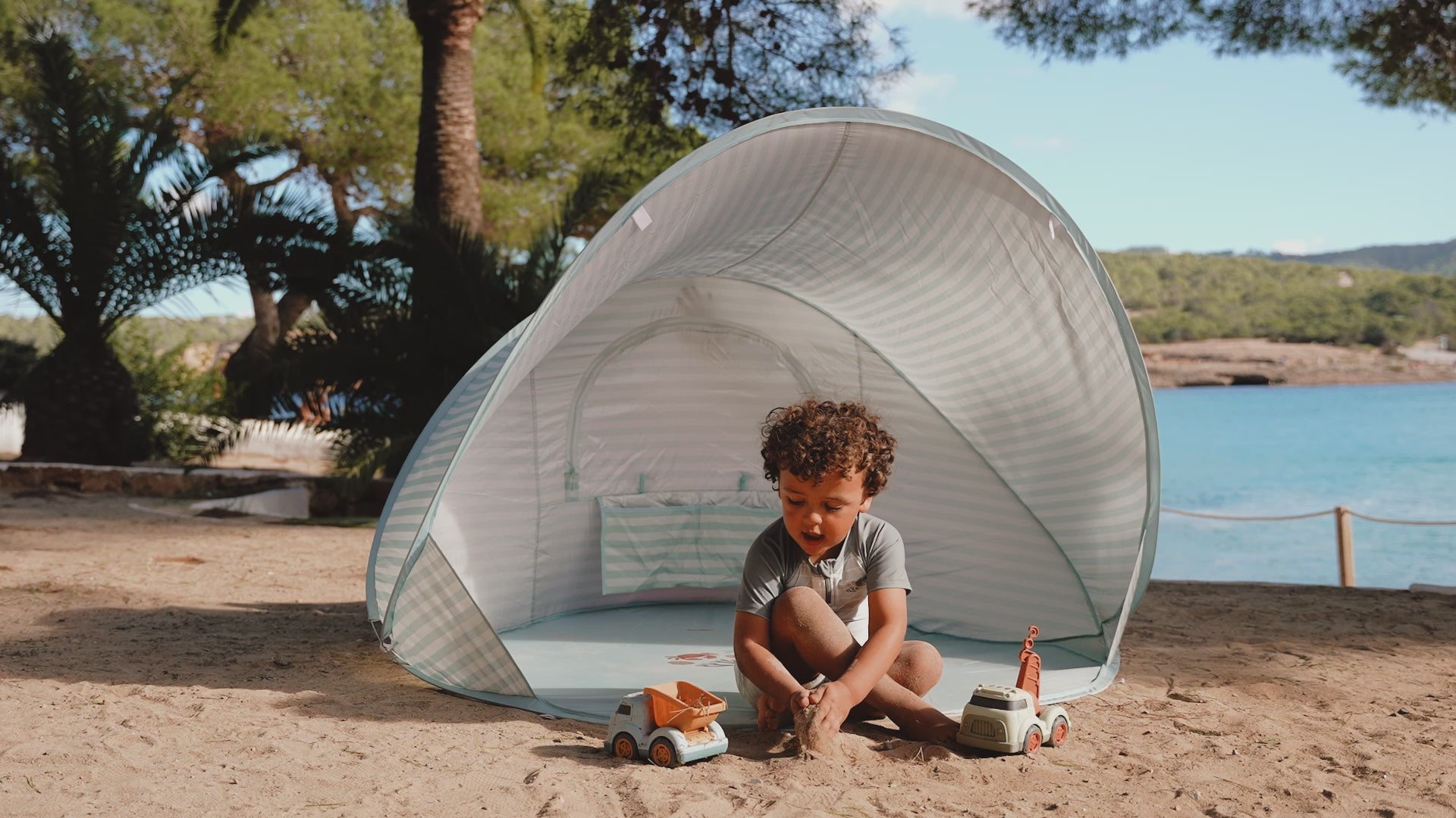 Video - Pludmales telts Fresh Greens, Pop-up Beach tent, Little Dutch, LD2012525