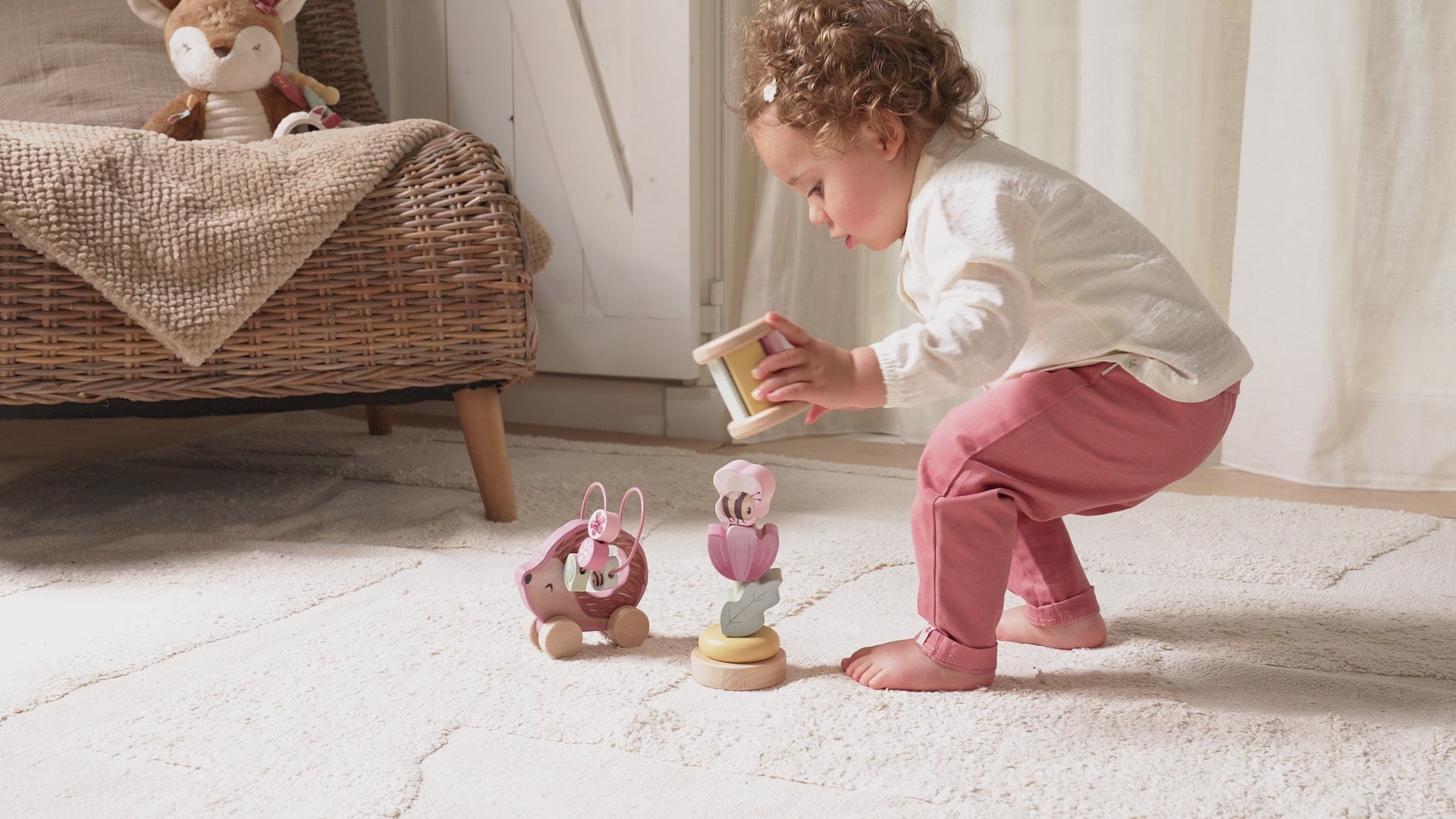 Video - Raudzību dāvanu komplekts jaundzimušajam, Giftbox Wood Fairy Garden, Little Dutch, LD7356