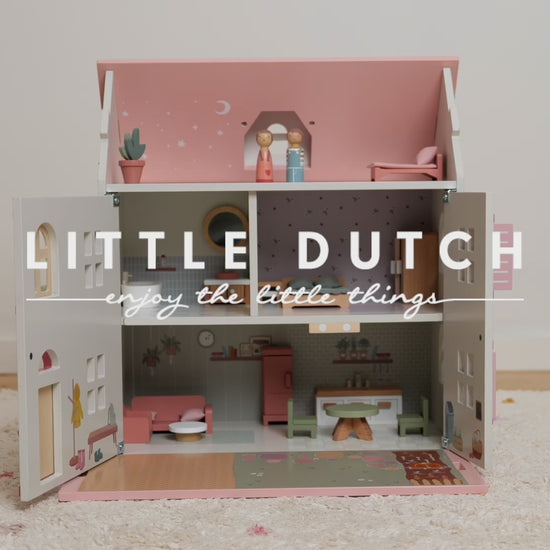 Video - Jaunā Little Dutch koka leļļu māja, Little Farm Doll's House, LD7117