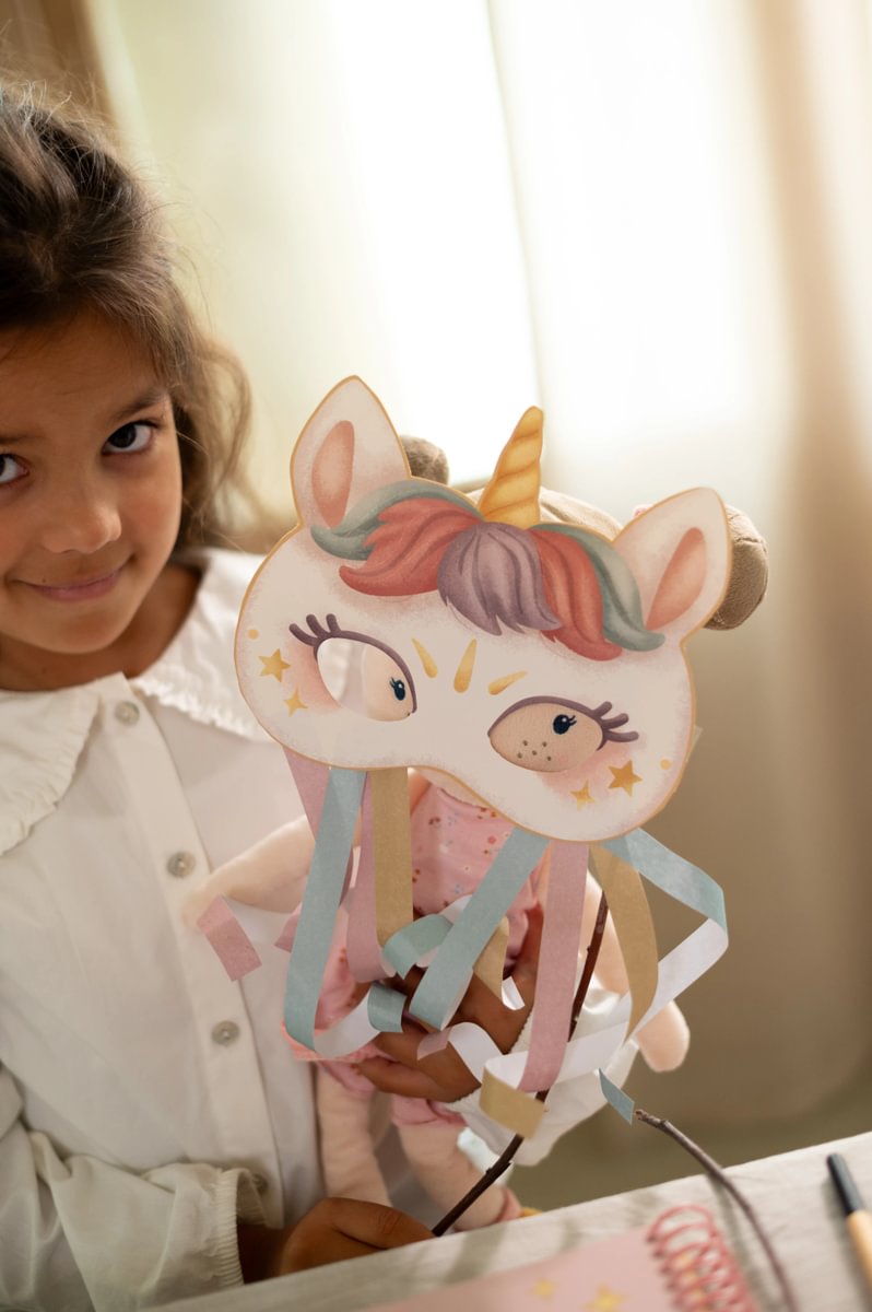 Rokdarbu grāmata ar šķērēm Book with Scissor Rosa & Friends masks, Little Dutch, LD126824