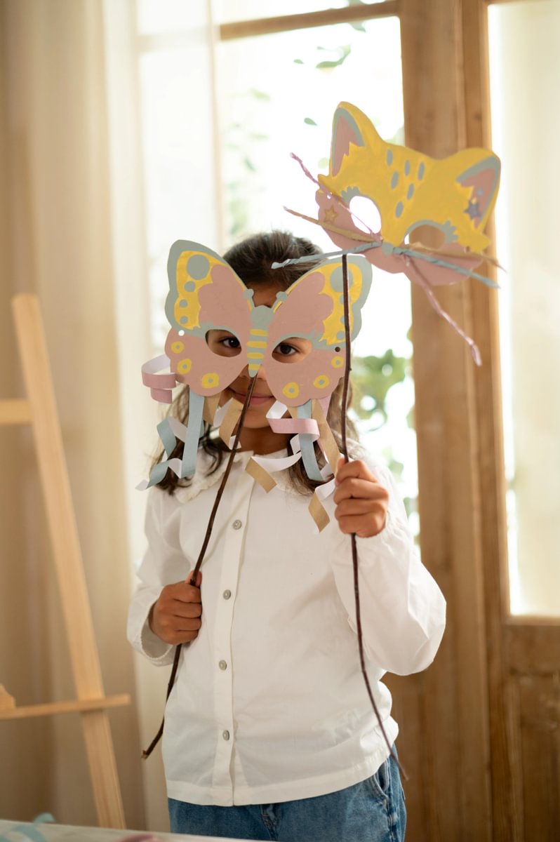 Rokdarbu grāmata ar šķērēm Book with Scissor Rosa & Friends masks, Little Dutch, LD126824