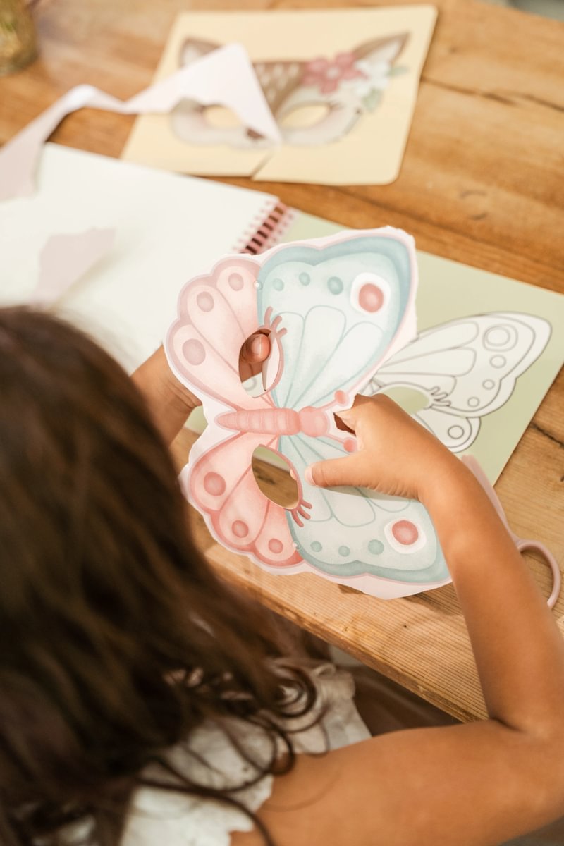 Rokdarbu grāmata ar šķērēm Book with Scissor Rosa & Friends masks, Little Dutch, LD126824