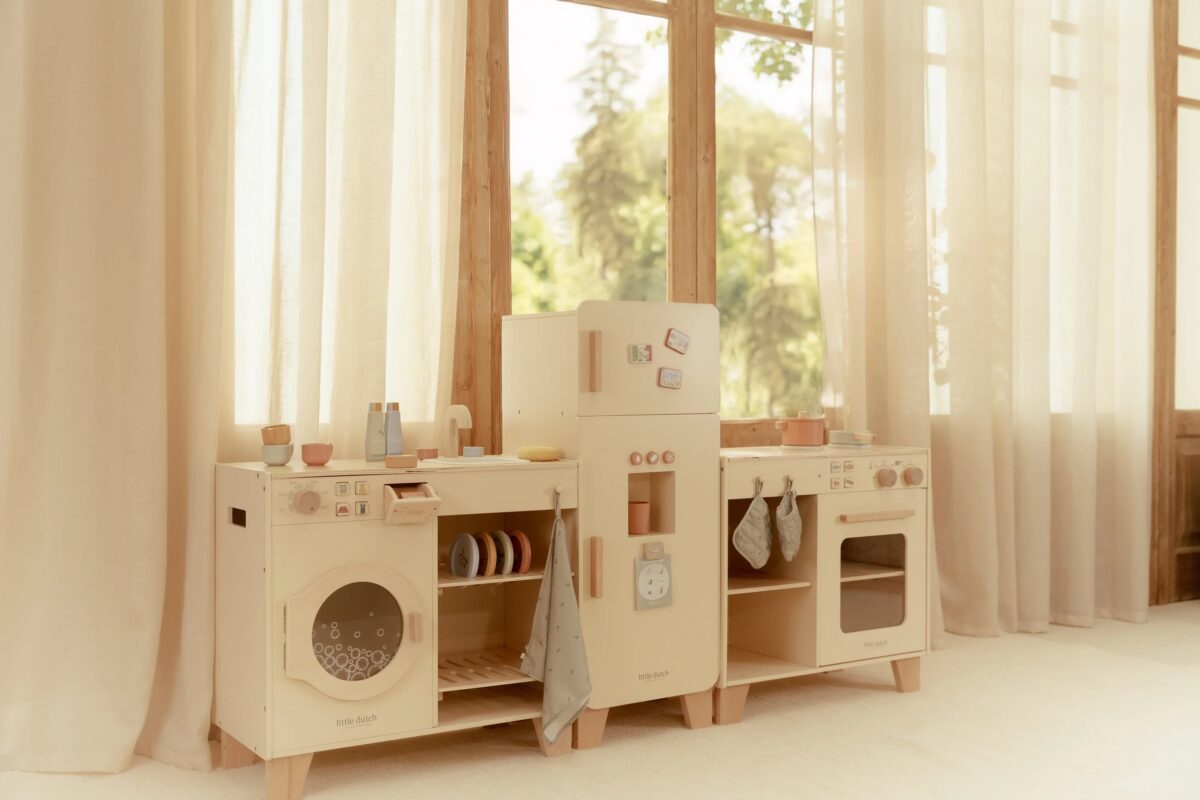 Bērnu rotaļu ledusskapis, koka, Wooden Fridge, Little Dutch