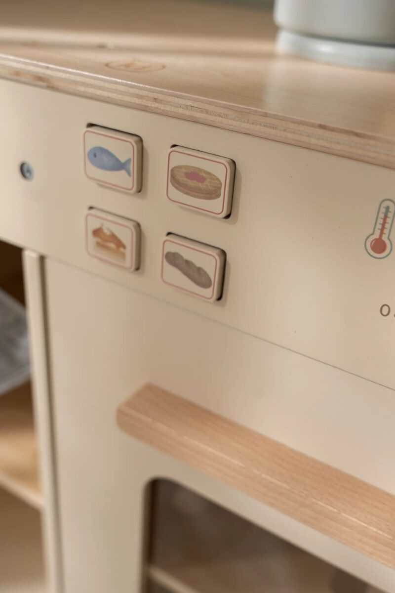 Bērnu rotaļu koka virtuve Wooden Play Kitchen, Little Dutch, ld2498