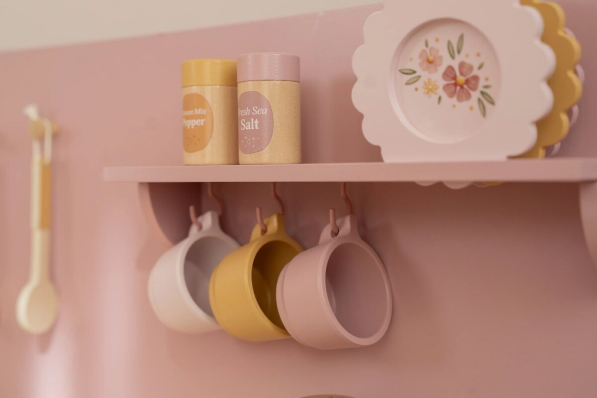 Bērnu rotaļu koka virtuve ar skaņu, Wooden Play Kitchen Sound, Little Dutch, ld2501