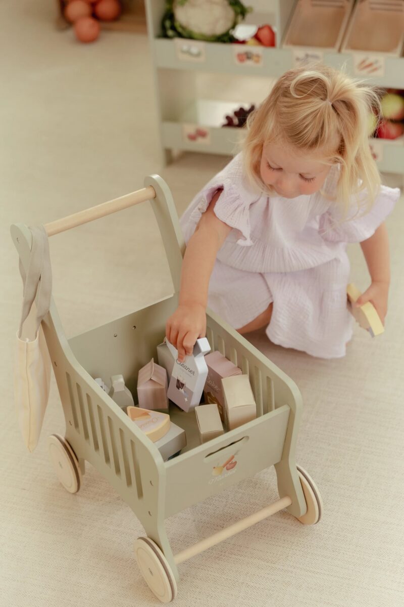 Koka iepirkumu ratiņi, Wooden Shopping Cart, Little Dutch