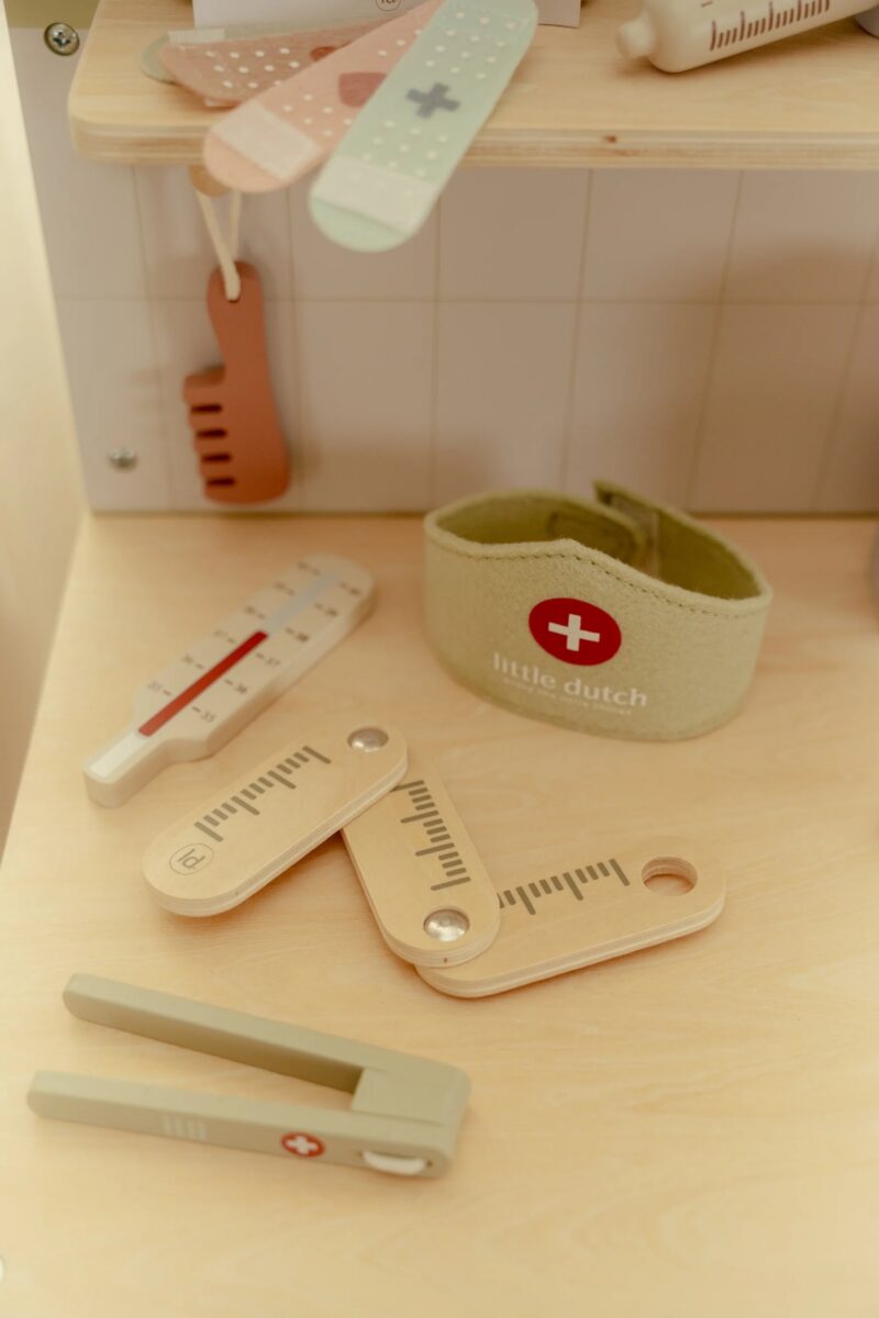 Koka veterinārā klīnika, Veterinary Practice, Little Dutch