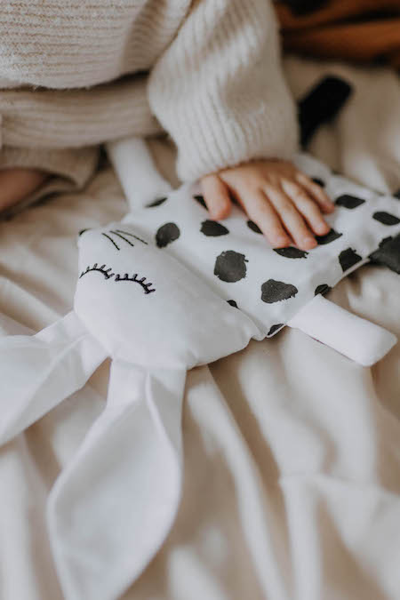 Ulece ķiršu kauliņu sildoša, mīkstā rotaļlieta Zaķis, Anti koliku, heating pad, Bunny